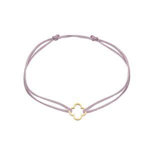 Deze armband van Minioro is gemaakt van 14 karaats goud. Dit item heeft een klaverbedel. De bedel kan worden afgewerkt met prachtige diamanten. Zo heb je echt een persoonlijk en uniek sieraad.