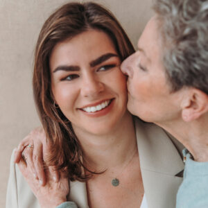 Deze ketting van Minioro is 14 karaat goud. Leuk om deze ketting zo te dragen of met een gepersonaliseerde bedel er aan. De sieraden kunnen ook afgewerkt worden met prachtige diamanten.