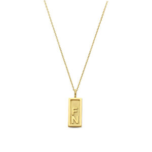 Deze ketting van Minioro is van 14 karaat goud. In de ze bedel is een initiaal verwerkt. De bedel kan ook afgewerkt worden met een jaartal bedel of diamanten. Zo heb je echt een persoonlijk en uniek sieraad.