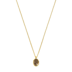 Deze ketting van Minioro is gemaakt van 14 karaats goud. De sieraden kunnen worden afgewerkt met prachtige diamanten maar ook met moedermelk of as. Zo heb je echt een uniek en persoonlijk sieraad.