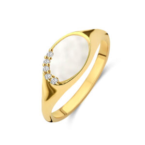 Deze ring van Minioro is gemaakt van 14 karaats goud. De sieraden kunnen worden afgewerkt met prachtige diamanten maar ook met moedermelk of as. Zo heb je echt een uniek en persoonlijk sieraad.