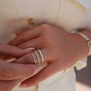 14 karaats gouden rijring met ronde diamanten 0.64 ct